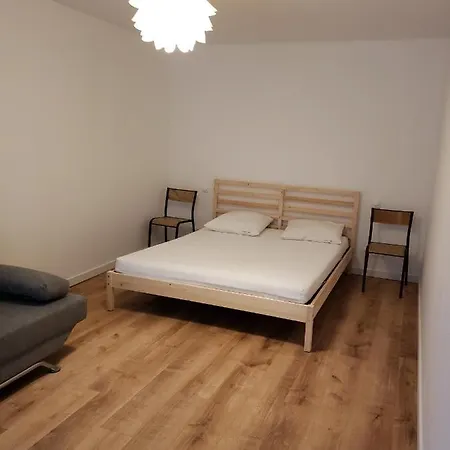 La Ferme Du Domaine De La Mazure Hébergement de vacances *