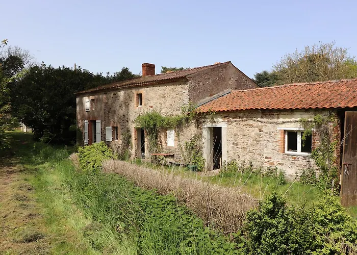 La Ferme Du Domaine De La Mazure Hébergement de vacances